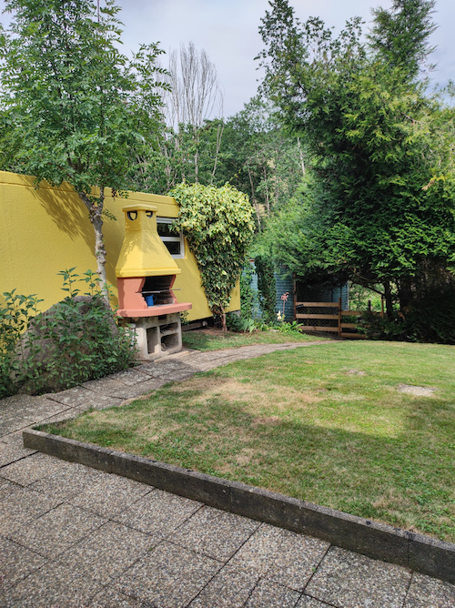 Les Abeilles